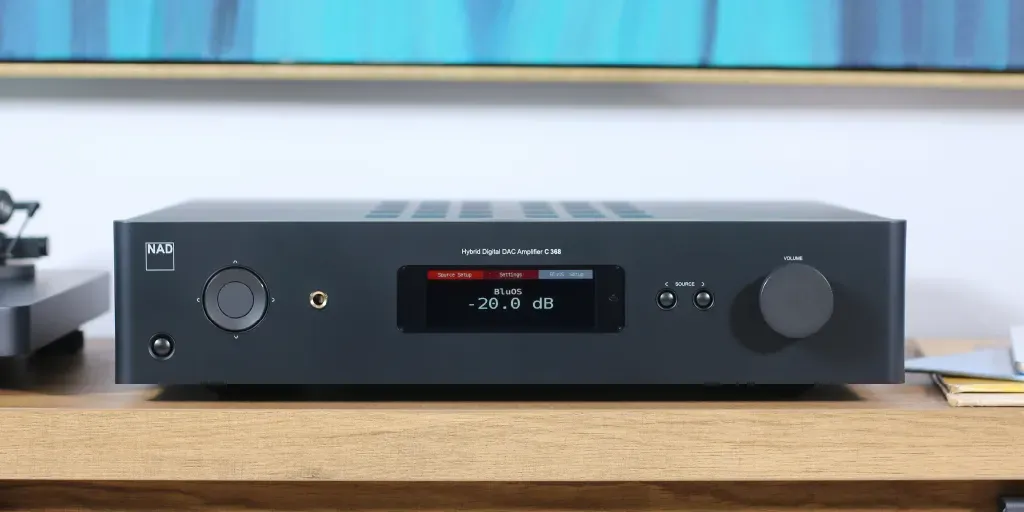 NAD C 368 Integrated Streaming Amplifier - [2x80W DAC USB BT Wi-Fi BluOS Phono] room view at Toma Audio